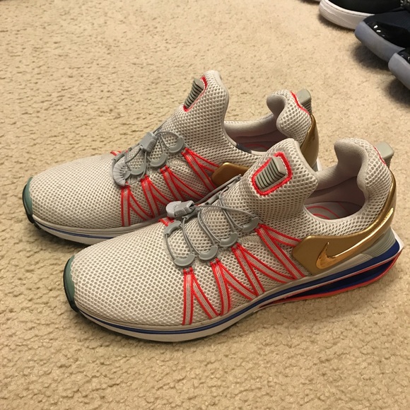 Nike Shox Gravity - Picture 1 of 2